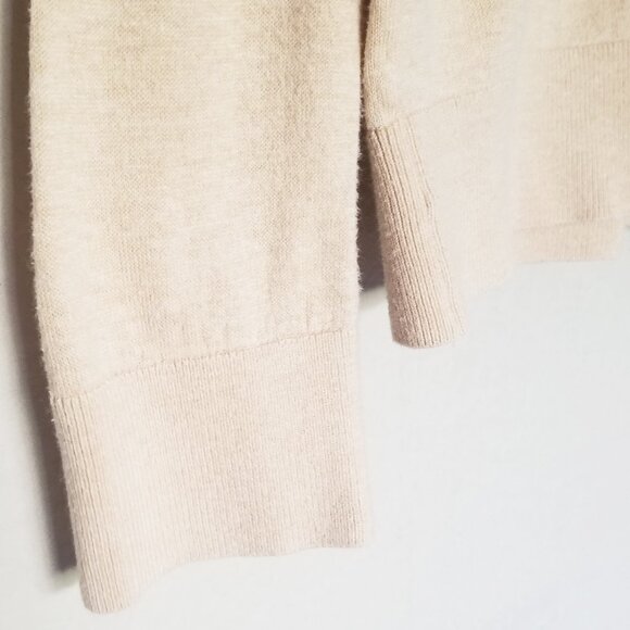 Quince Lightweight Cotton Cashmere Cardigan M V Neck Heather Oatmeal $128 Preppy - Picture 13 of 16